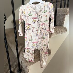 Caden Lane Country Club Cuties Ruffle Footie. Pink Size 0-3 Months